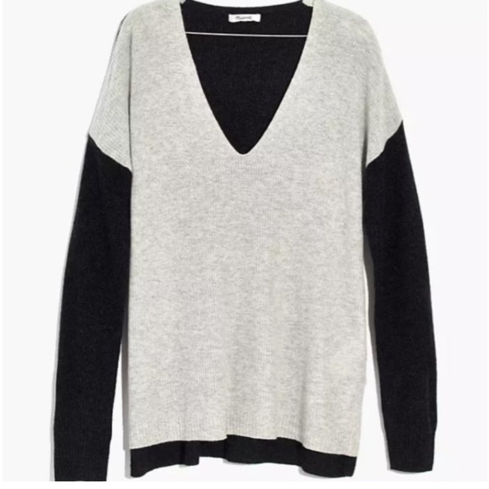 Madewell Two Toned Dual Tone Black Gray Long Sleeve V-Neck Sweater